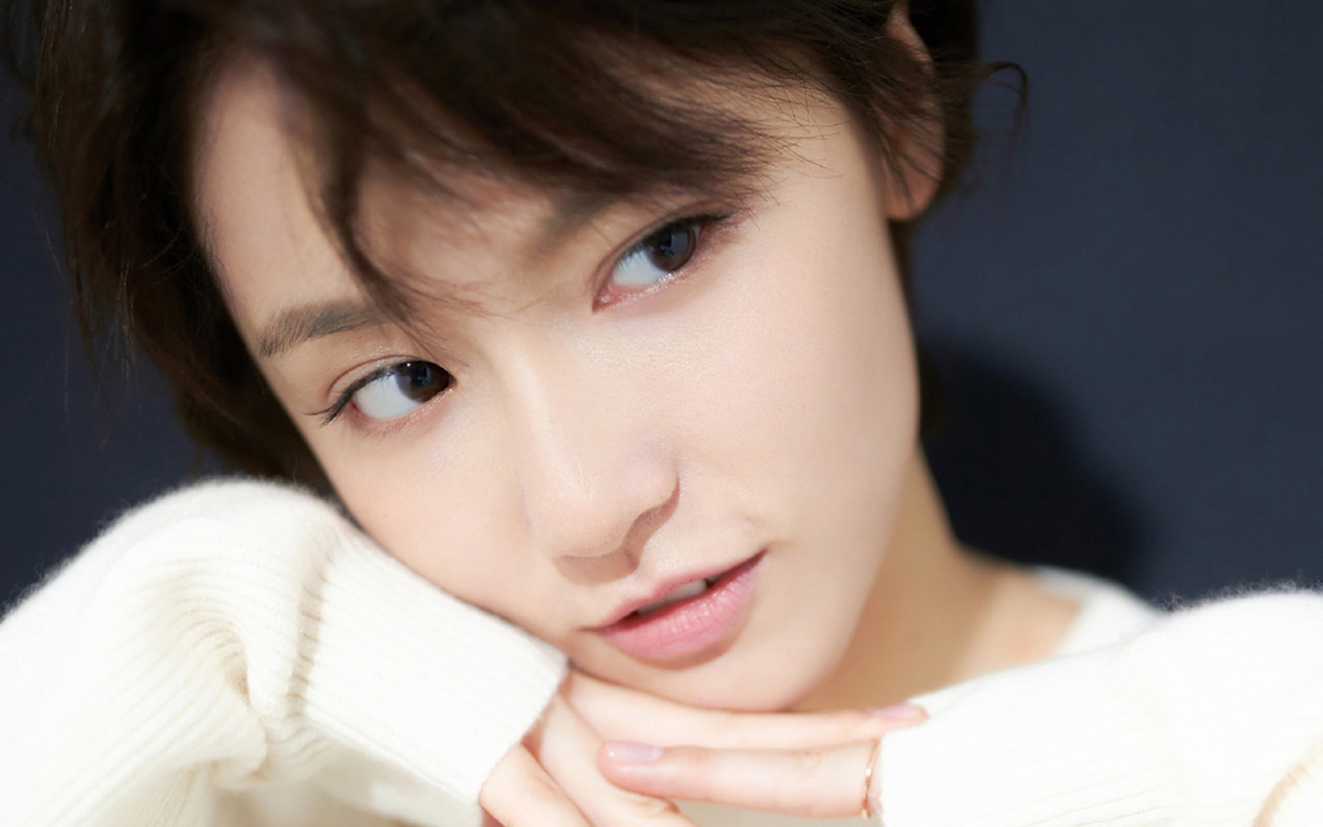 中国足球管理机制改革试图摆脱行政干预痕迹，足球改革20多年来,几位足球管理中心