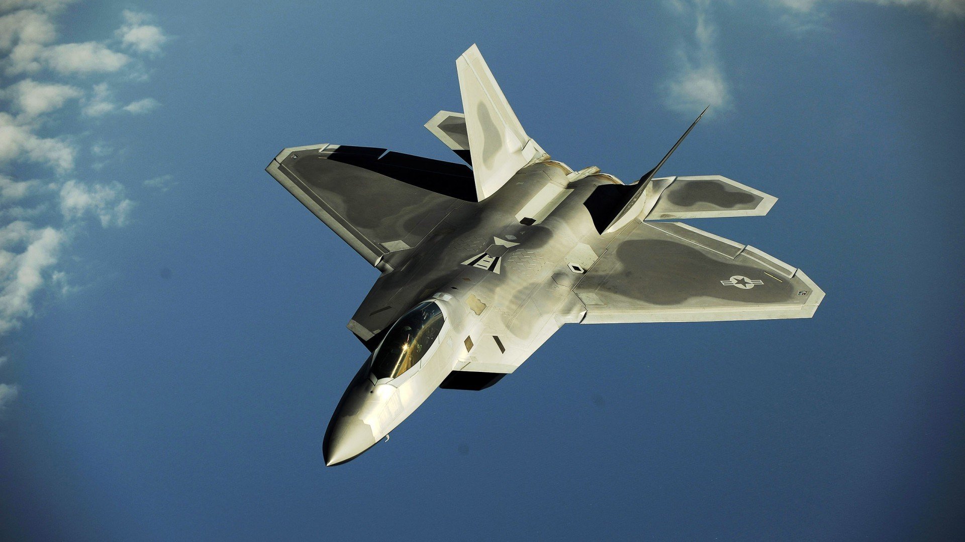 乐鱼体育官网投注-国家队训练重点加强快攻终结和转换防守切换流畅性，完整的快攻战术